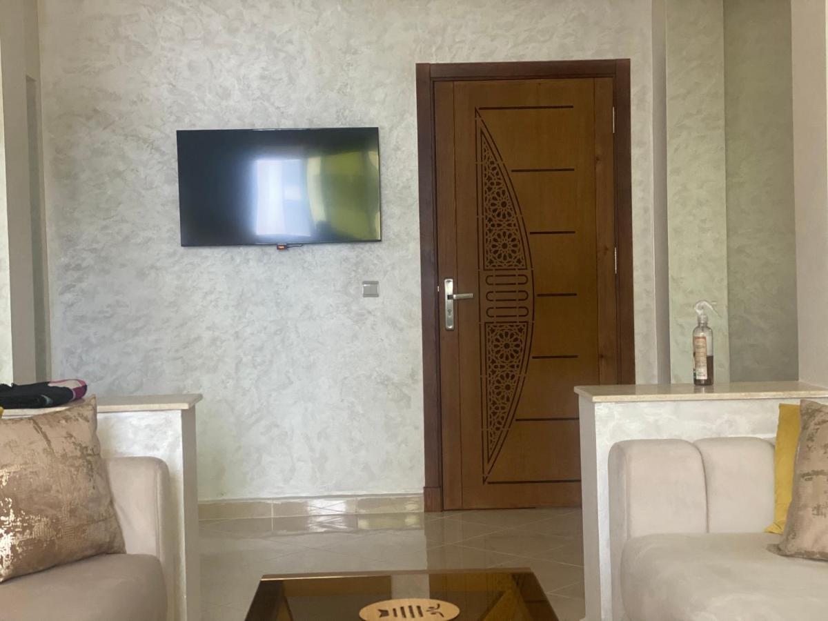 Jada Gzenaya Apartment Танжер Екстериор снимка