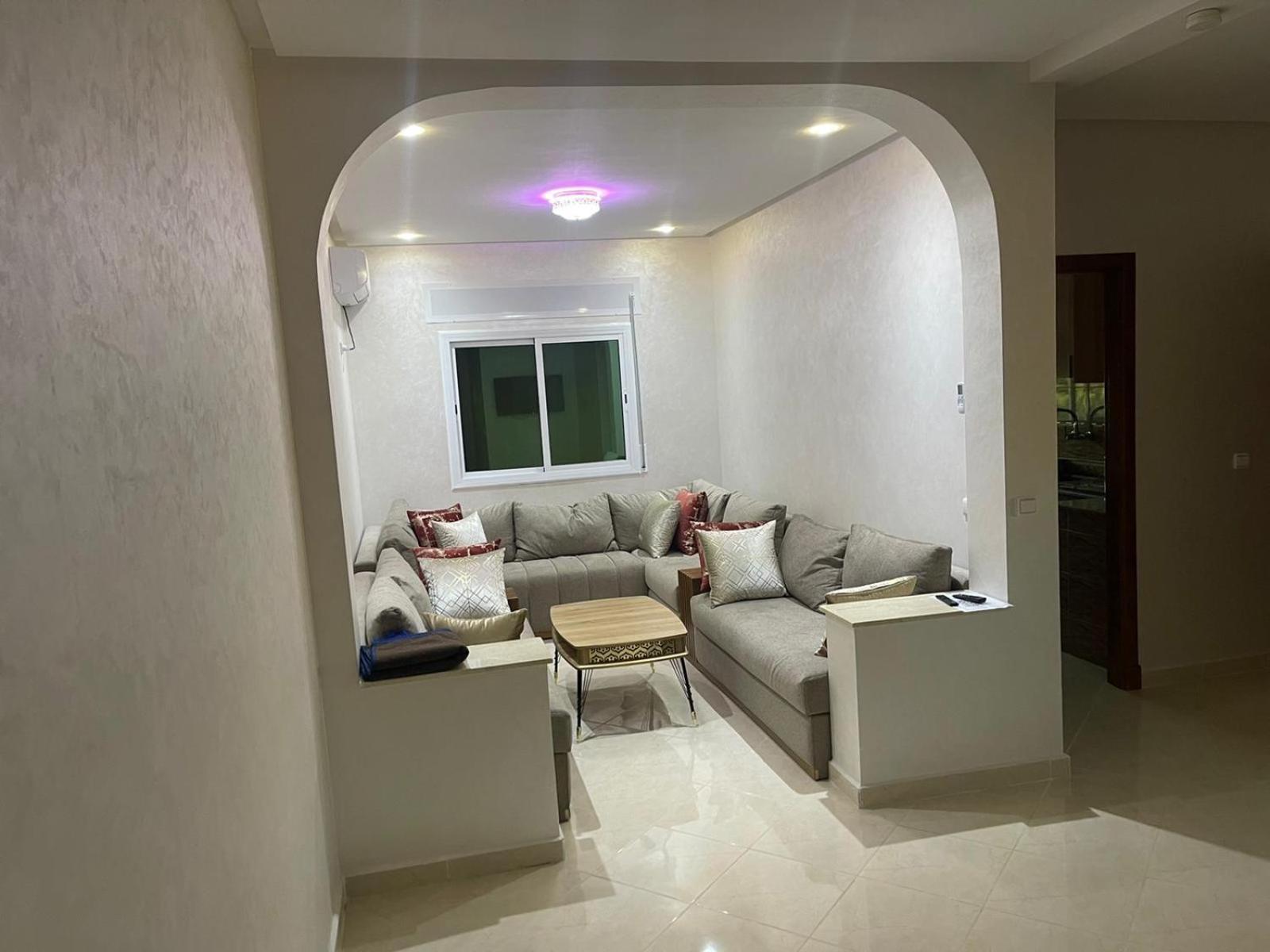Jada Gzenaya Apartment Танжер Екстериор снимка